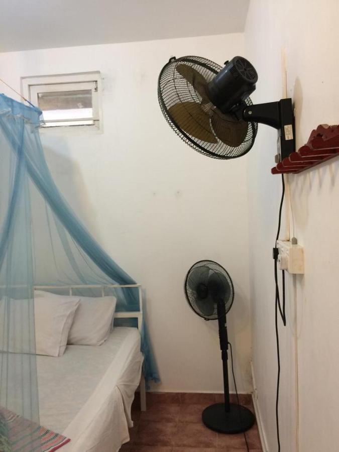 Guesthouse Kind And Love Hikkaduwa Exterior photo